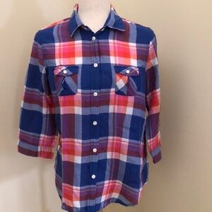 American Eagle. Button down Shirt. Plaid. Medium